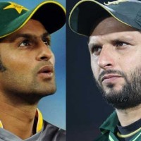 Shoaib Malik vs Shahid Afridi