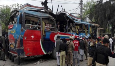 peshawar bus blast