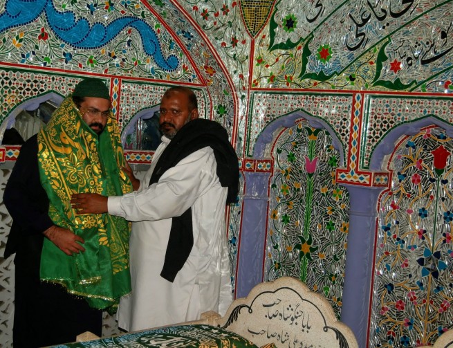 Chadar Poshi of Pir Ali Abbas Shah at Channi Mast by the Gaddi Nasheen