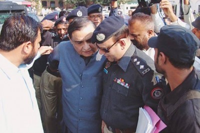 Dr Asim Hussain