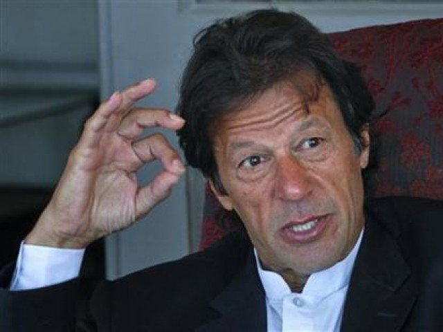 میاں صاحب کے حالات اتنے برے ہو گئے کہ مولانا بچانے آ گئے: عمران خان