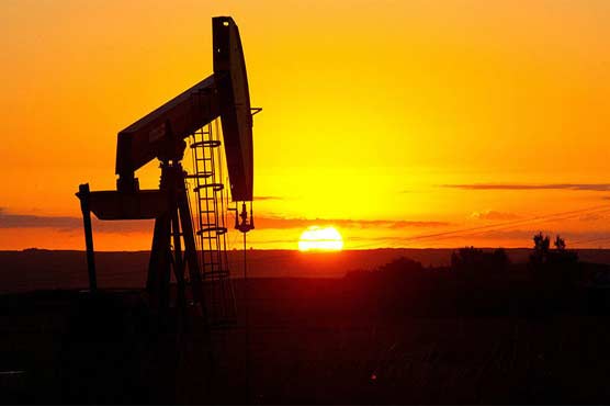 عالمی منڈی میں خام تیل کی قیمت 50 ڈالر فی بیرل سے نیچے آ گئی