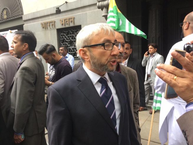 Indian High Commission in London Kashmiries Protests