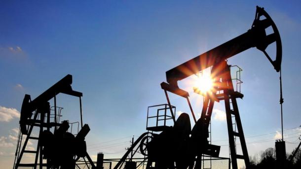 تیل کی فی بیرل قیمت میں کمی کا تسلسل جاری