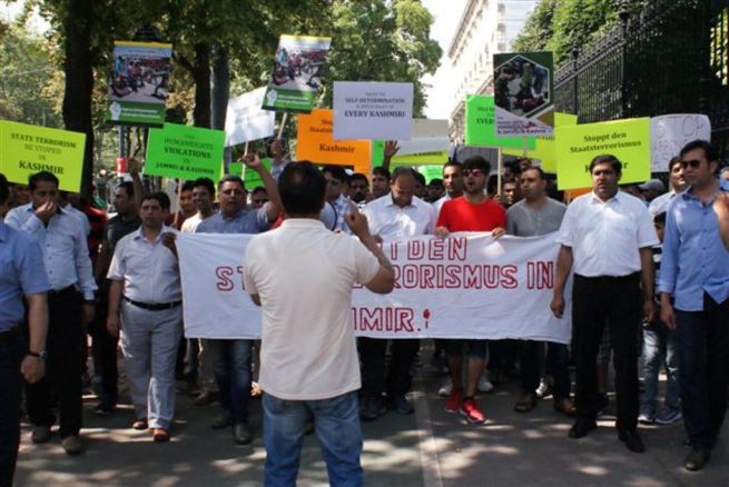 Pakistani community Vienna Kashmir Solidarity Rally