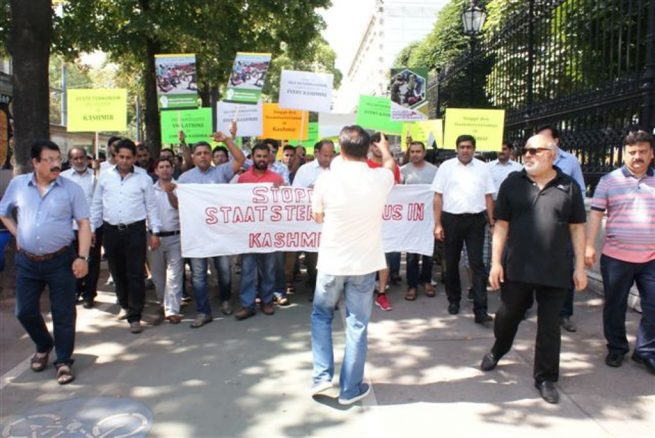 Pakistani community Vienna Kashmir Solidarity Rally