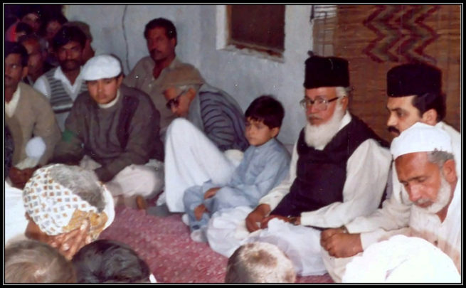 Pir Hadi Hussain Shah sahib with Sahibzada Ali Abbas Shah and Sahibzada Naeem ul Hasan Bukhari at Qawwali mehfil