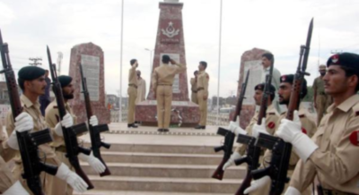 Soldiers of Pakistan Army Tribute