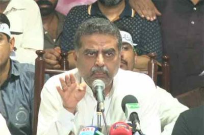  Zaeem Qadri