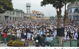 پیر محمد افضل قادری کی والدہ ماجدہ کی نماز جنازہ نیک آباد مراڑیاں شریف گجرات میں ادا کر دی گئی