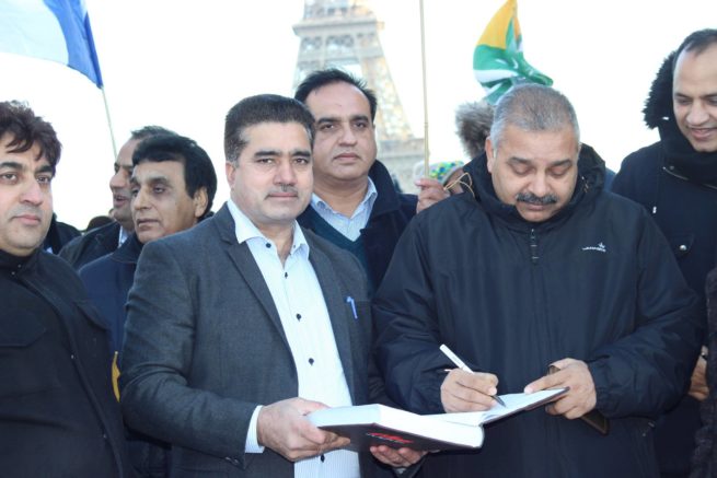 Paris Kashmir Million Signature Campaign