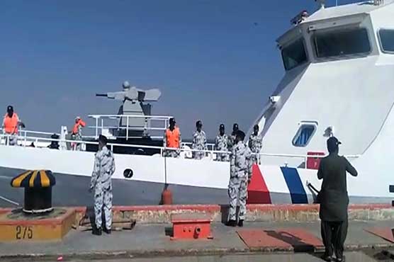 چین کے تیار کردہ ہنگول اور بسول نامی بحری جہاز گوادر پہنچ گئے