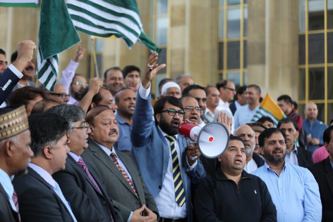 Kashmir Rally Paris