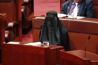 Pauline Hanson Wears Burqa