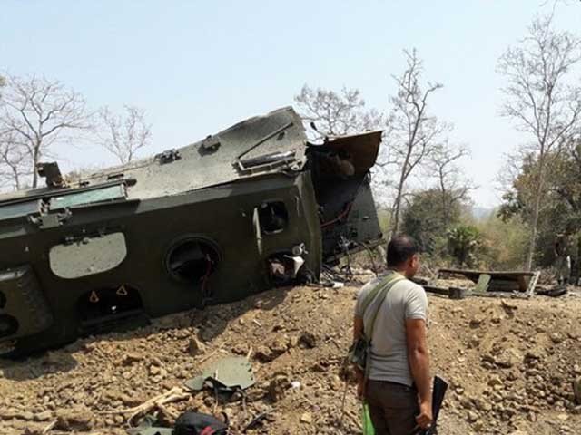 بھارت میں بم دھماکے میں 9 فوجی ہلاک، 10 زخمی