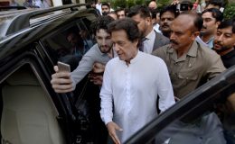 عمران خان نیب پشاور کے دفتر میں پیش