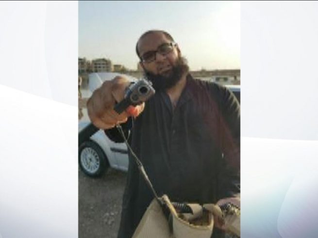 The court saw various pictures of Naweed Hussain posing with weapons and explosives