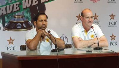 Sarfraz Ahmed and Mickey Arthur