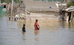 سمندری طوفان ‘کیار’ کی شدت میں اضافہ، ریڑھی گوٹھ میں پانی گھروں میں داخل