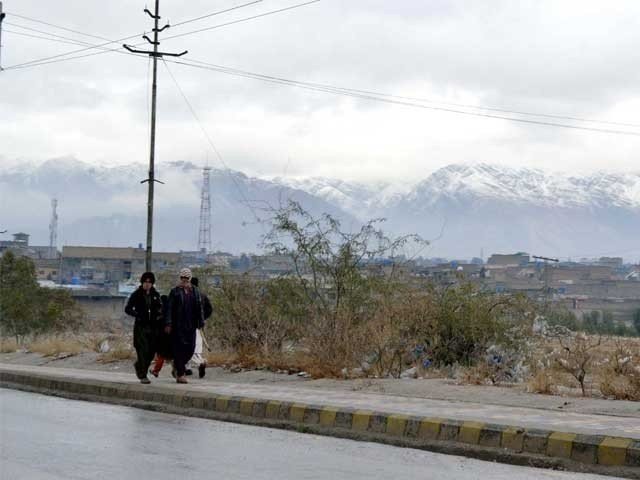 شدید ٹھنڈ، ملک بھر میں بارشیں، پہاڑوں پر برف باری، سلسلہ 2 روز جاری رہے گا