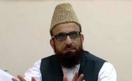 مساجد میں لاک ڈاؤن نہیں ہو گا، نماز تراویح و اعتکاف جاری رہے گا: مفتی منیب