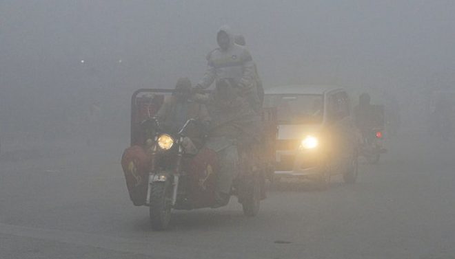 پنجاب میں شدید دھند، موٹر وے کئی مقامات پر بند