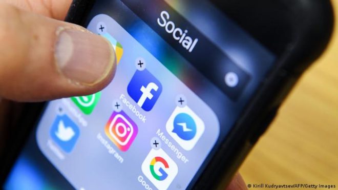 کیا بھارت میں سوشل میڈیا ویب سائٹس بند ہو جائیں گی؟