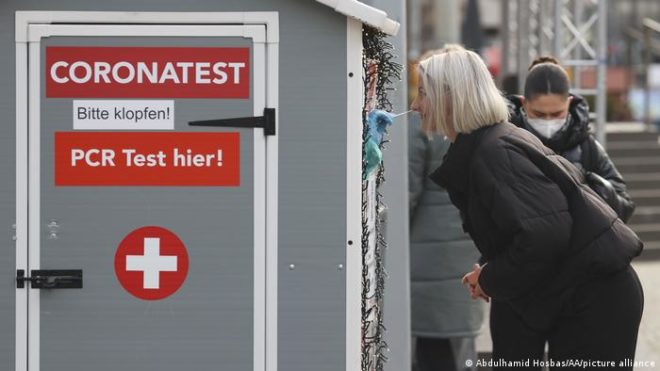 جرمنی: پہلی بار ایک دن میں ایک لاکھ سے بھی زائد کورونا کیسز